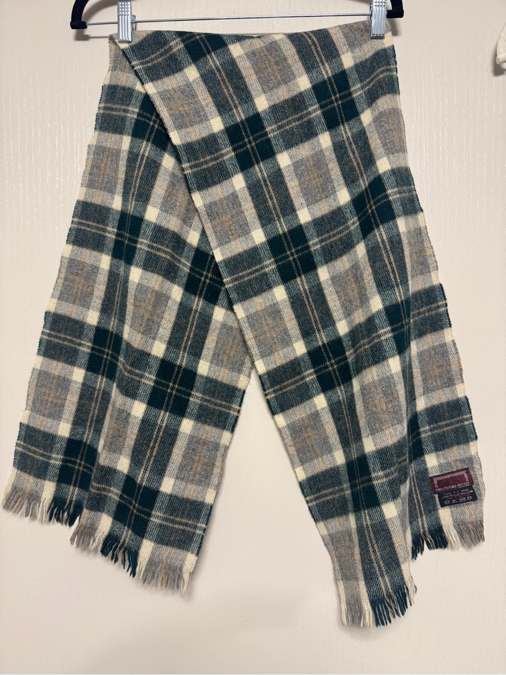 Classic wool Plaid Scarf in Green and Cream